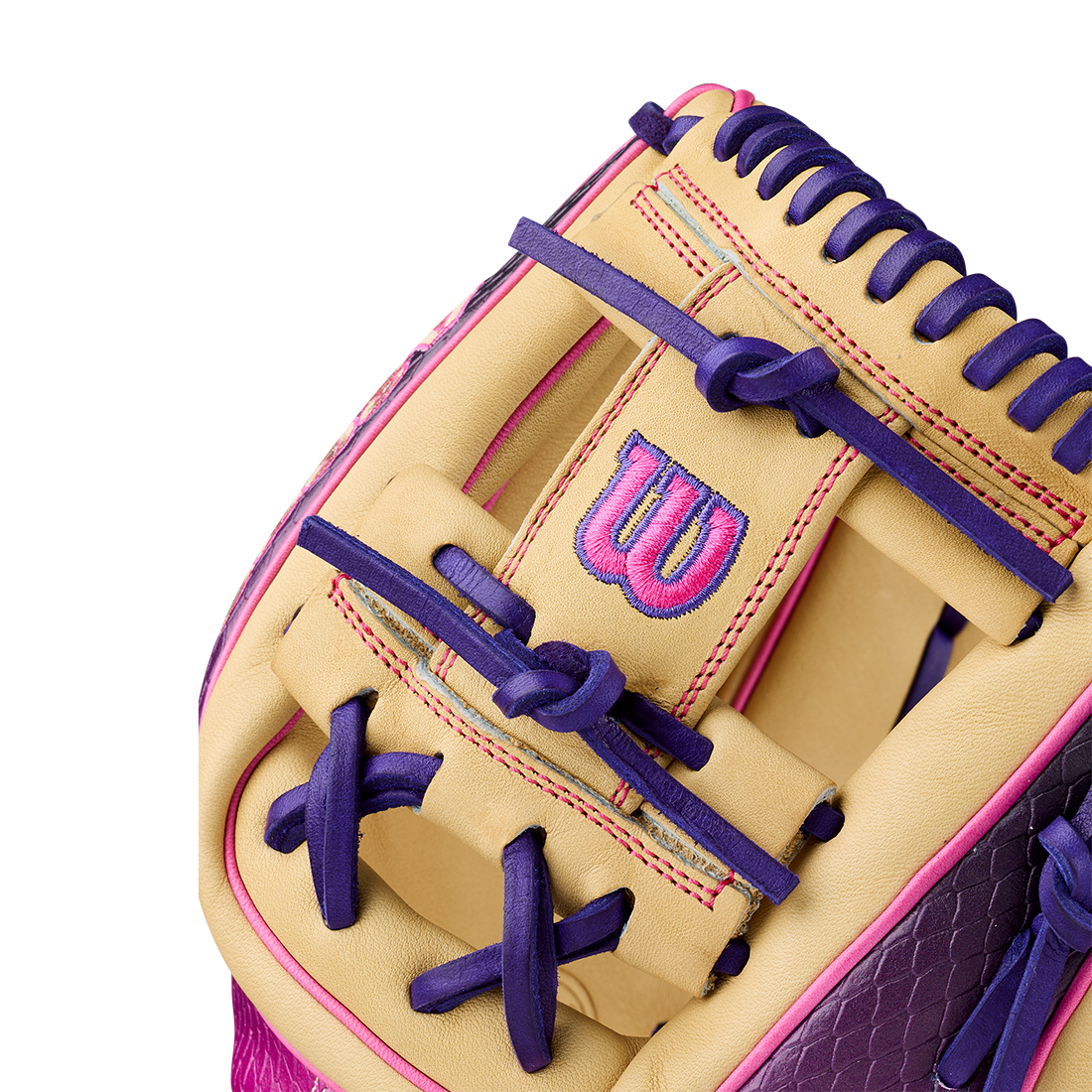 2027 Wilson A2000® 1720SS 11.5” Infield Baseball Glove: WBG0009401RT115