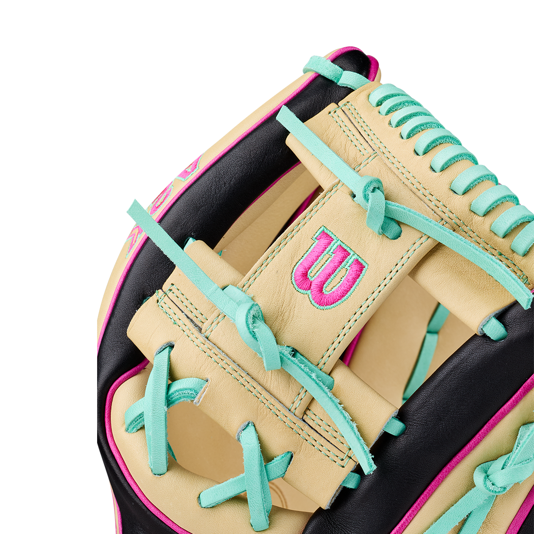 2027 Wilson A2K® 1724 11.75” Infield Baseball Glove: WBG0010201RT1175