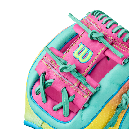 2027 Wilson A2000® 1727SS 11.75” Infield Baseball Glove: WBG0009501RT1175