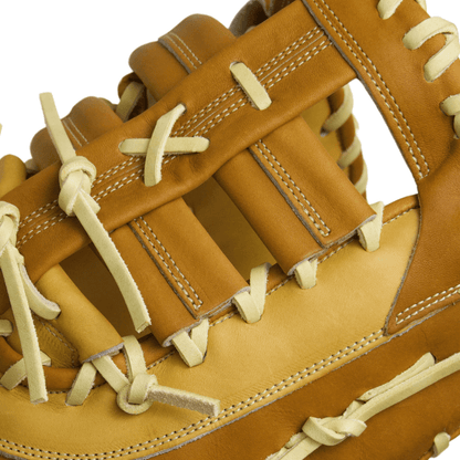 Wilson A2000 1679  LE 12.5" Baseball First Base Mitt: Tan / Saddle