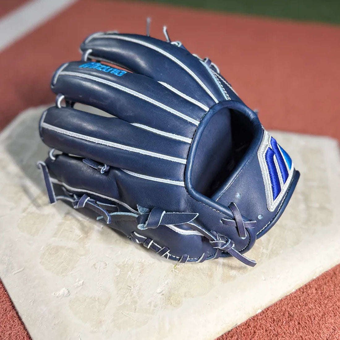 Mizuno GMP-120MM Monogram M HAGA Limited Edition 11.5" Infield Baseball Glove