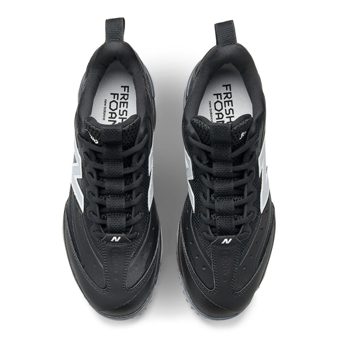 New Balance 3000v8 baseball turf trainer in Black and White
