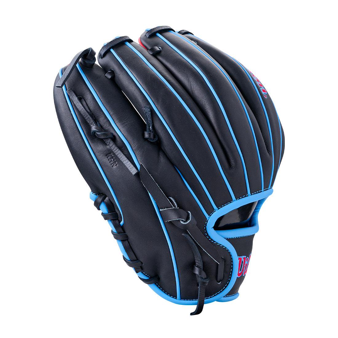 Wilson A1000 DP15 infield glove with shallow pocket