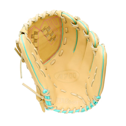 Wilson A700 12.5” fastpitch outfield glove with One-Piece Web
