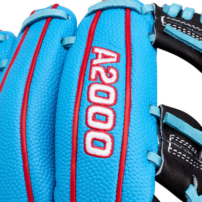 Wilson A2000 1786SS H-Web 11.5 inch infield glove close up