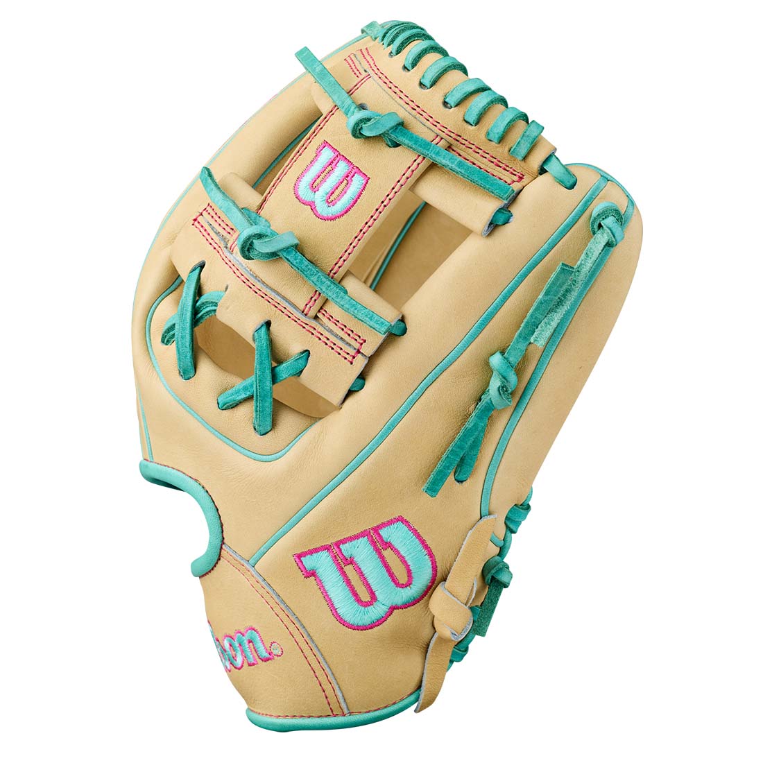 Wilson A2000 1975 H-Web 11.75 inch infield glove close up