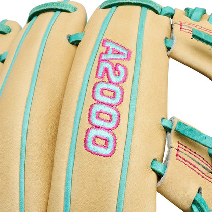 2027 Wilson A2000 1975 Flex Insert infield glove detail