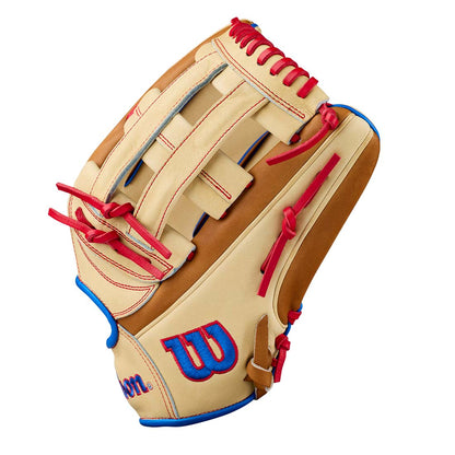 Wilson A2000 1777 Dual Post Web 12.75 inch outfield glove close up