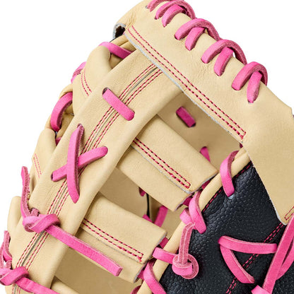 2027 Wilson A2000 1673SS 13" Baseball First Base Mitt: WBG06301RT13
