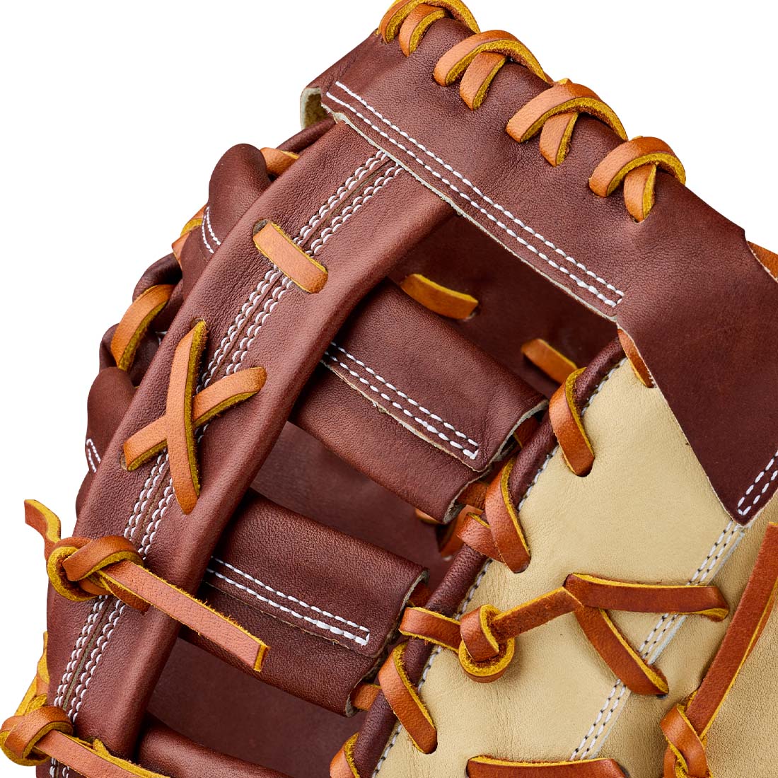Wilson A2000 1673 Single Post Web first base mitt close up