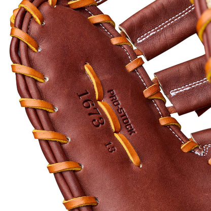 2027 Wilson A2000 1673 Walnut Pro Stock Leather palm detail