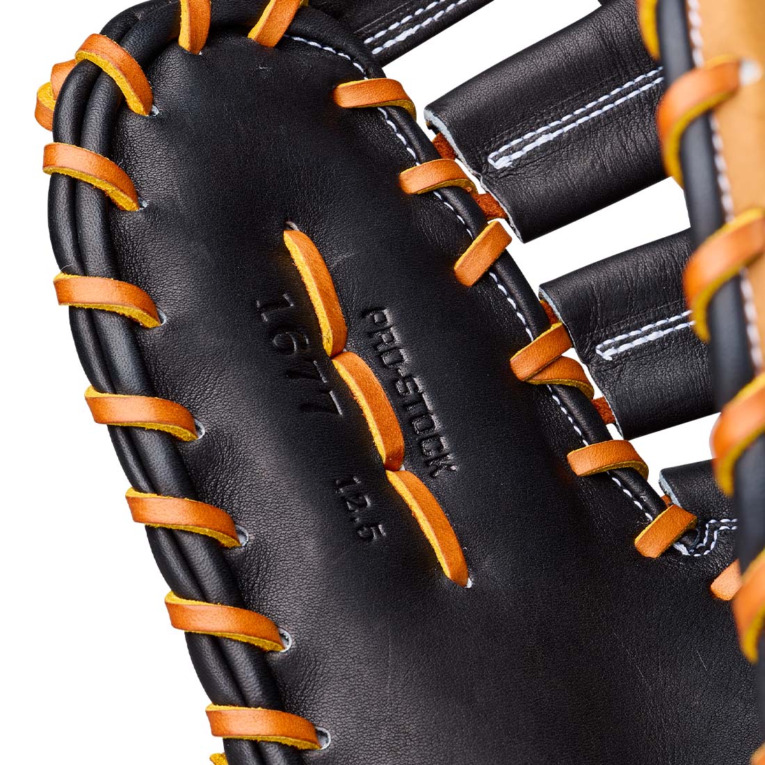 2027 Wilson A2000 1677 Black Pro Stock Leather palm detail