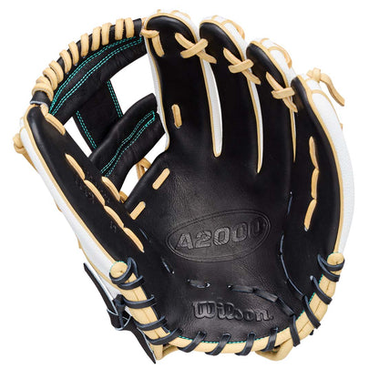 2027 Wilson A2000 H12SS Black Pro Stock Leather palm detail