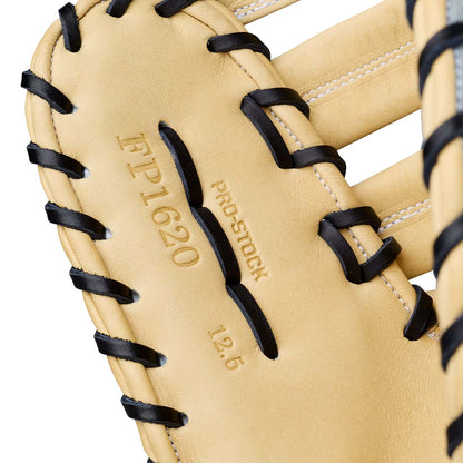 Wilson A2000 FP1620SS Blonde Pro Stock Leather palm detail