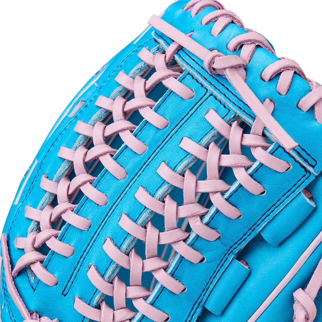 Wilson A2000 D25 12.25" Winter Collection Pitcher’s Glove