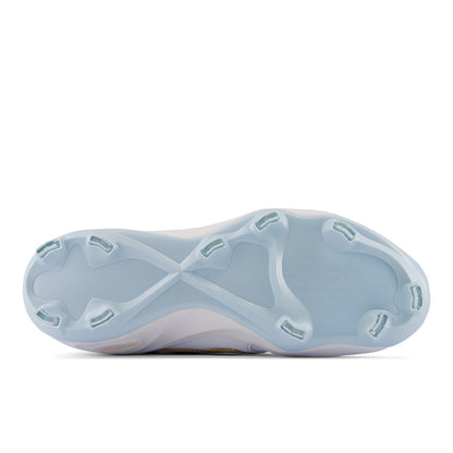 - Velo v5 Molded cleat with molded collar and TPU heel clip
