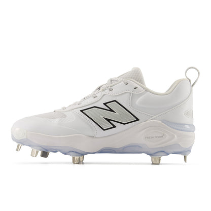 Velo v5 Metal softball cleat with synthetic and breathable mesh upper